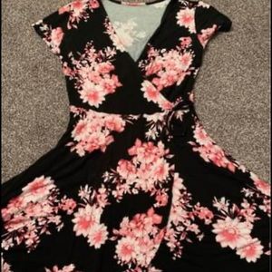 Floral summer v neck wrap dress